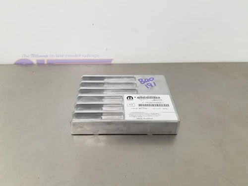Jeep Grand Cherokee 68549094AA Used OEM Audio Amplifier