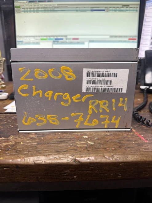 Jeep P05064353AG Used OEM Audio Amplifier