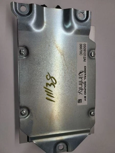 2007-2011 Jeep Liberty 05091012AI Infinity Used OEM Audio Amplifier