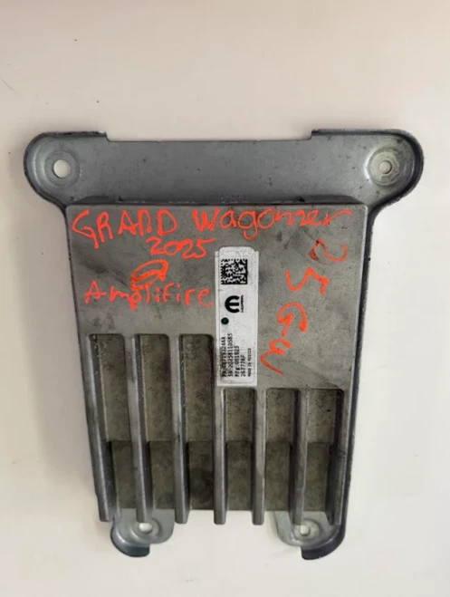 2025 Jeep Wagoneer Used OEM Audio Amplifier