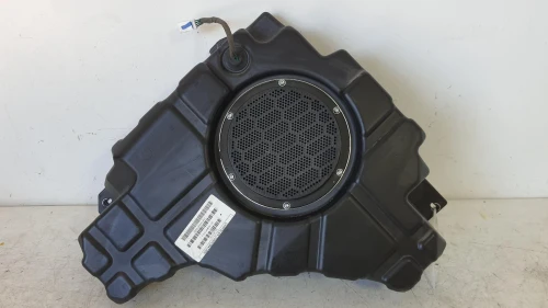 2015 Jeep Grand Cherokee 825W Used OEM Audio Amplifier