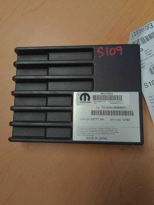 2018-2022 Jeep Wrangler 68441765AA Used OEM Audio Amplifier