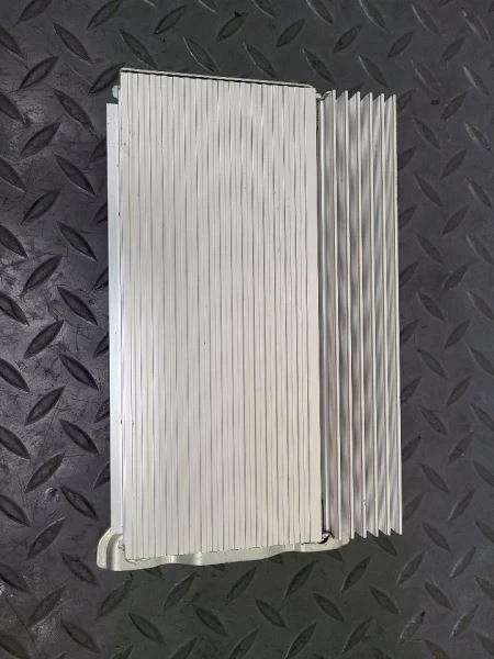 2007-2011 Jeep 5091012AK Used OEM Audio Amplifier