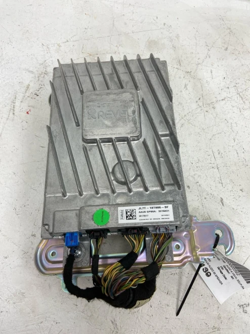 2018-2021 Lincoln Navigator Revel Premium Audio 20 Speaker Used OEM Audio Amplifier