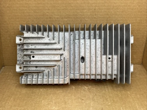 2010-2014 Cadillac Escalade 20944420 Bose Used OEM Audio Amplifier