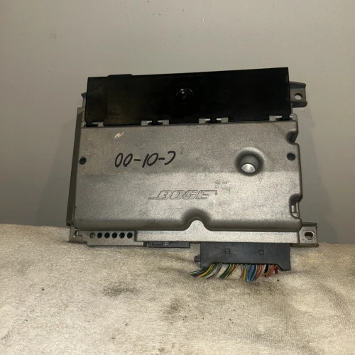 2005-2011 Cadillac STS 15225342 Bose Used OEM Audio Amplifier