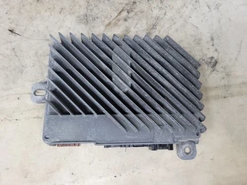 2017-2020 Cadillac Escalade 84503465 Bose Used OEM Audio Amplifier