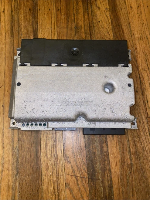 2008 Cadillac STS 25865074 Bose Used OEM Audio Amplifier