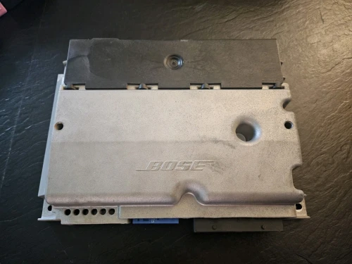 2005-2007 Cadillac STS 15856206 Bose Used OEM Audio Amplifier