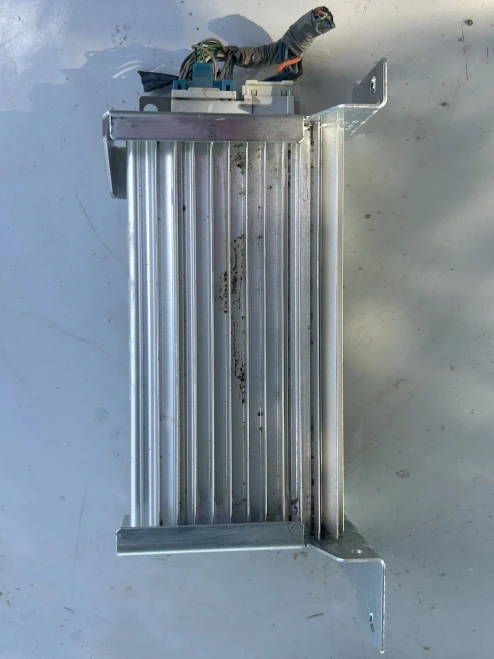 2001-2002 Cadillac Escalade EXT 15060879 Used OEM Audio Amplifier