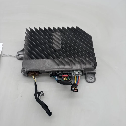 2017-2019 Cadillac CT5 84221430 84503526 Used OEM Audio Amplifier