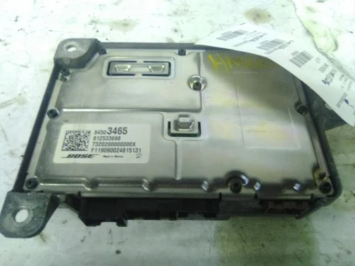 2017-2020 Cadillac Escalade 84111299 Used OEM Audio Amplifier