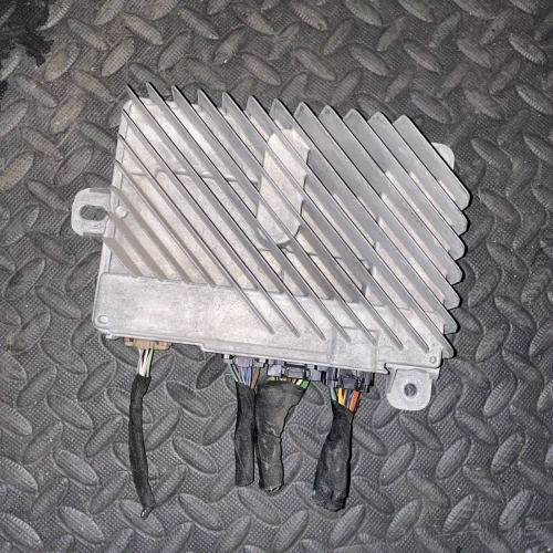 2016 Cadillac Escalade ESV 23364907 Bose Used OEM Audio Amplifier