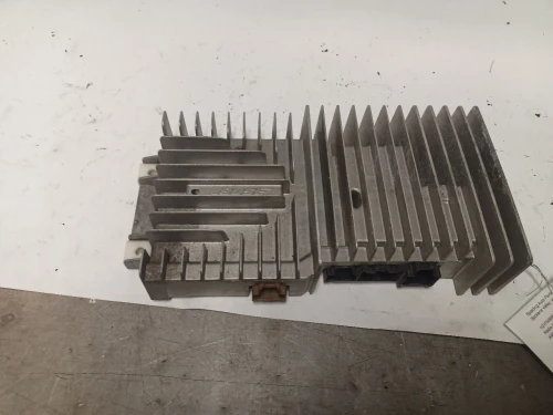 2007 Cadillac Escalade ESV 15937320 10772164 Used OEM Audio Amplifier