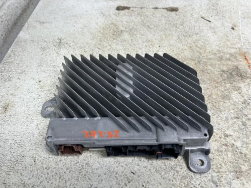 2018 Cadillac 84111302 Used OEM Audio Amplifier