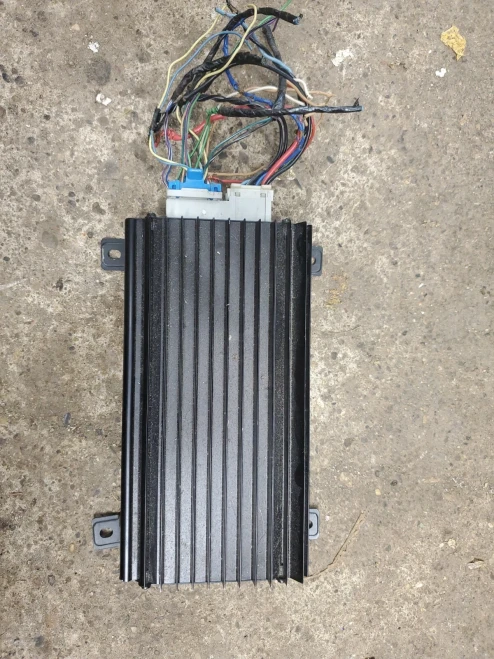 1998-1999 Cadillac STS 25689911 Bose Used OEM Audio Amplifier