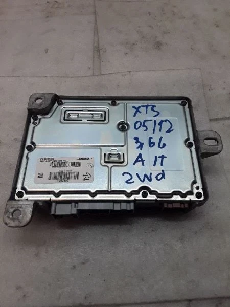 2013 Cadillac XTS 22923383 Used OEM Audio Amplifier