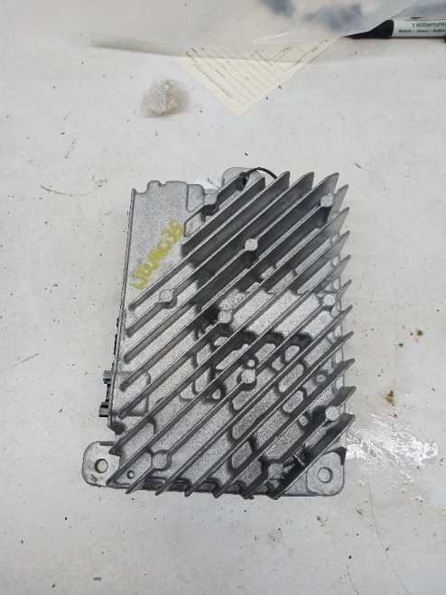 Cadillac XTS 84500490 11471629 Used OEM Audio Amplifier