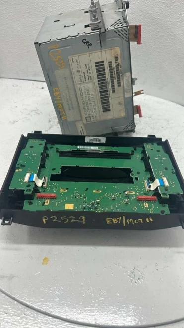 2003-2007 Cadillac CTS 25741528 Used OEM Audio Amplifier
