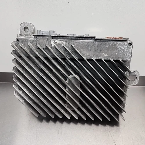 2013-2017 Cadillac 23447961 Bose Used OEM Audio Amplifier