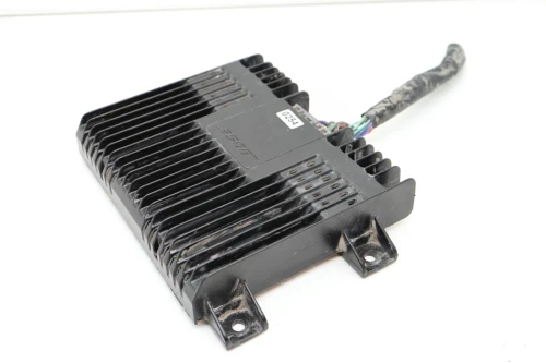 1999-2004 Nissan Pathfinder 280612W100 Used OEM Audio Amplifier