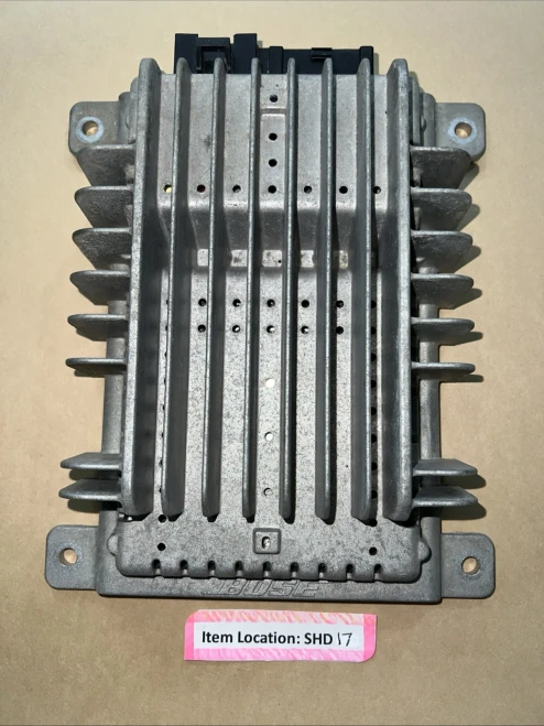 2003 Nissan Murano 28060CA105 Bose Used OEM Audio Amplifier