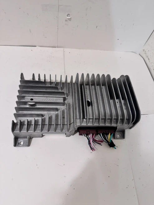2015 Nissan Pathfinder 280613KG1A Bose Used OEM Audio Amplifier