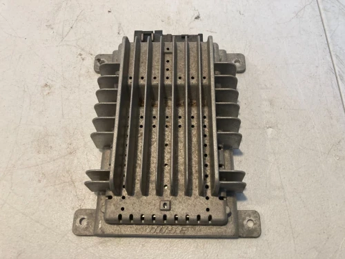 2005-2008 Nissan Pathfinder 28060EA500 Bose Premium Audio Used OEM Audio Amplifier