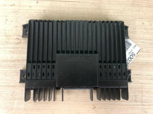 2000-2004 Nissan Pathfinder 280612W100 Bose Used OEM Audio Amplifier