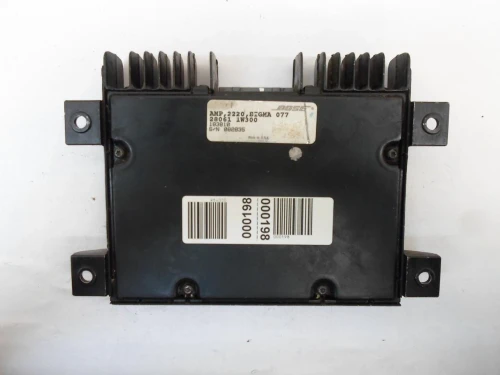 1997-2000 Nissan Pathfinder 280611W300 Used OEM Audio Amplifier