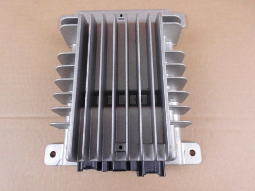 Nissan 350Z 28060CE400 Bose Used OEM Audio Amplifier