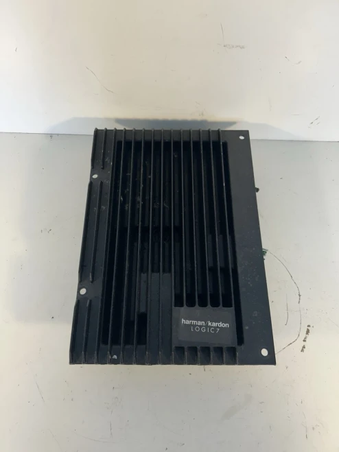 2005-2011 Land Rover Range Rover Sport XQK500105 Harman Kardon Used OEM Audio Amplifier