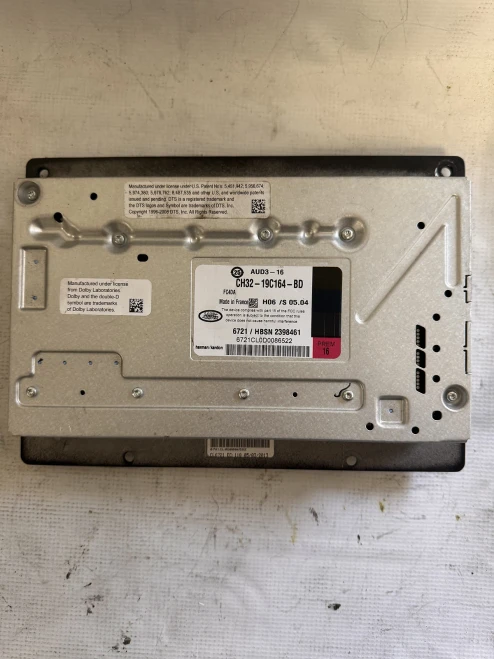 2012 Land Rover LR4 CH3219C164BD Used OEM Audio Amplifier