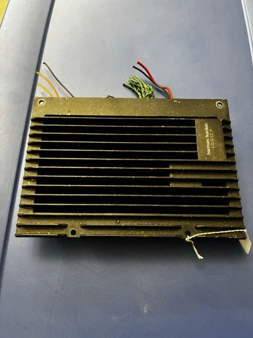 Land Rover Range Rover AH4219C164BB Used OEM Audio Amplifier