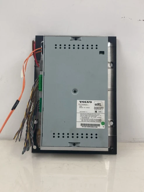 2005 Volvo XC90 30732825 Used OEM Audio Amplifier