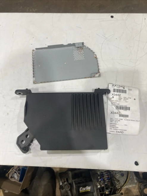 2017-2022 Volvo XC60 32265284AA Used OEM Audio Amplifier