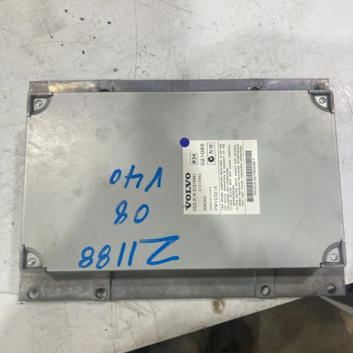 2003-2010 Volvo S40 31215661 Used OEM Audio Amplifier