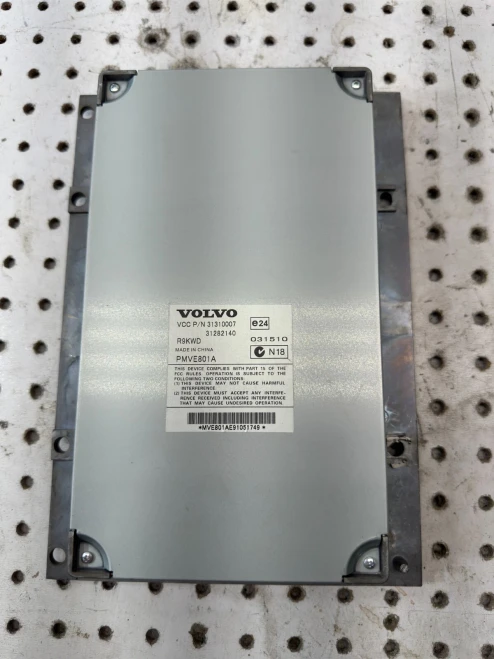 2010 Volvo XC90 31310007 31282140 Used OEM Audio Amplifier