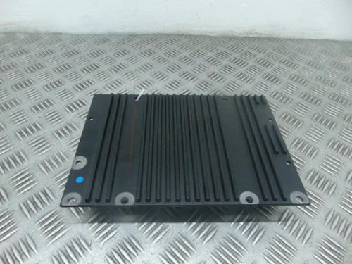 2004-2013 Volvo V50 31310000 Used OEM Audio Amplifier