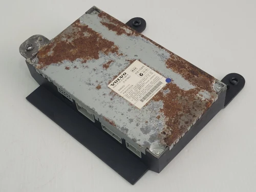 Volvo XC70 31215657 Used OEM Audio Amplifier