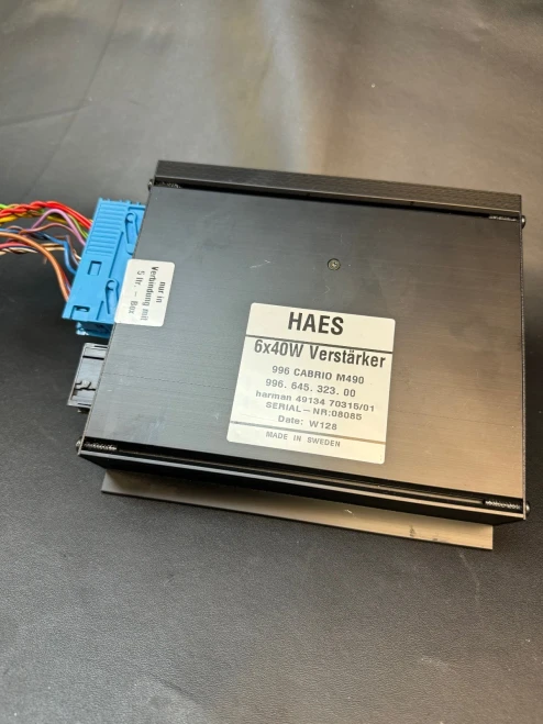 Porsche 996 99664532300 Used OEM Audio Amplifier