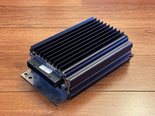 2003-2006 Porsche Cayenne Bose Used OEM Audio Amplifier