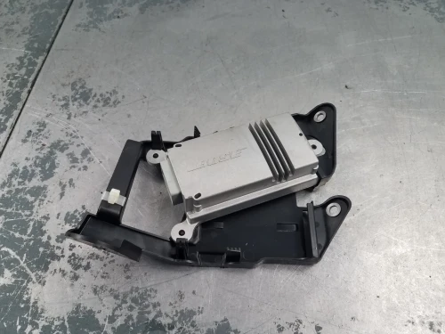 2015 Porsche 911 Bose Subwoofer Used OEM Audio Amplifier