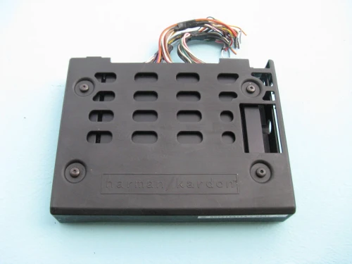 Subaru Tribeca 86221XA11A Harman Kardon Used OEM Audio Amplifier