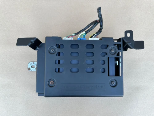 2014-2018 Subaru Forester 86221SG010 Used OEM Audio Amplifier