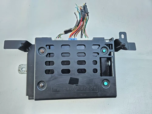 2010-2012 Subaru Tribeca 86221XA11A Used OEM Audio Amplifier
