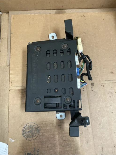 2010-2012 Subaru Legacy Harman Kardon Used OEM Audio Amplifier