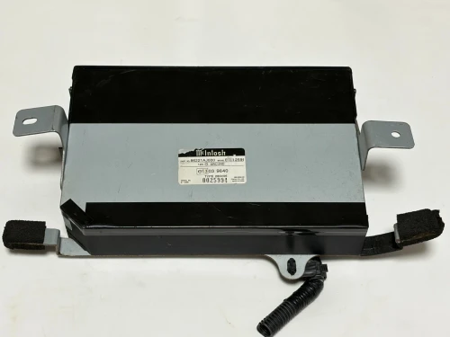 Subaru Legacy 86221AJ000 Used OEM Audio Amplifier