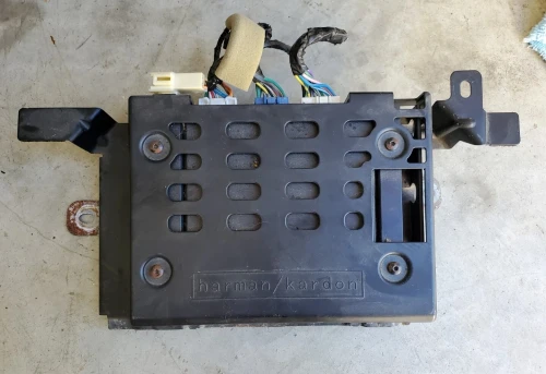 2011-2014 Subaru Outback 86221AJ11A Used OEM Audio Amplifier