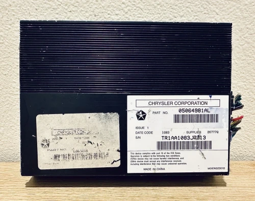 2011-2014 Chrysler 300 05064981AL Used OEM Audio Amplifier